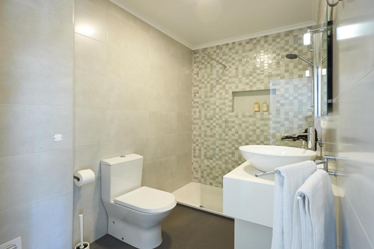 Cozy Beach House Sao Pedro Estoril Sao Pedro do Estoril ภายนอก รูปภาพ
