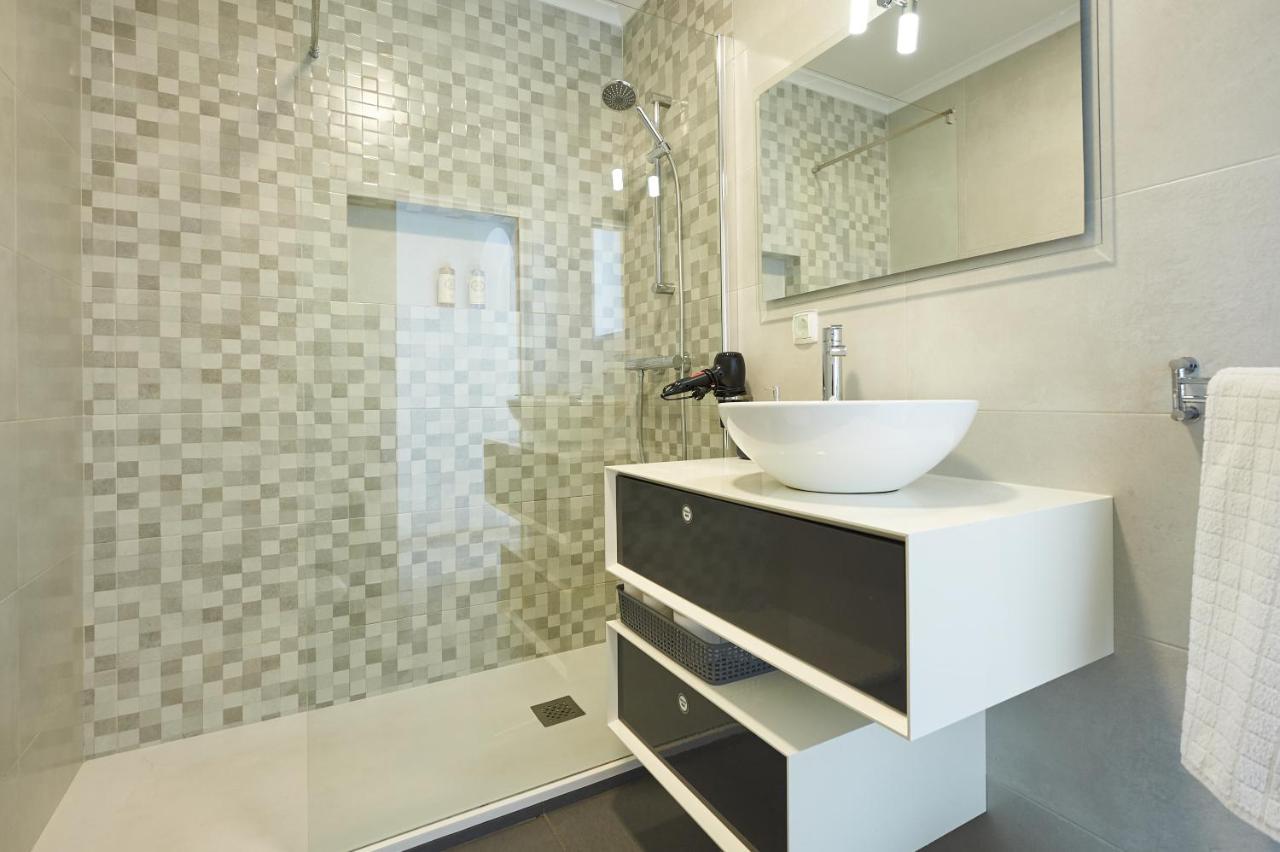 Cozy Beach House Sao Pedro Estoril Sao Pedro do Estoril ภายนอก รูปภาพ